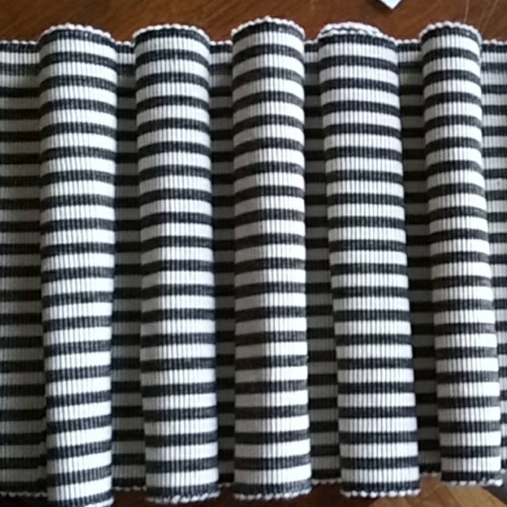 6 placemats